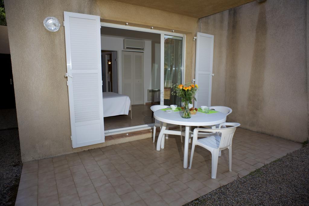 Motel Le Vieux Moulin LʼÎle-Rousse Zewnętrze zdjęcie