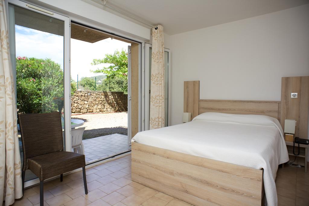 Motel Le Vieux Moulin LʼÎle-Rousse Zewnętrze zdjęcie