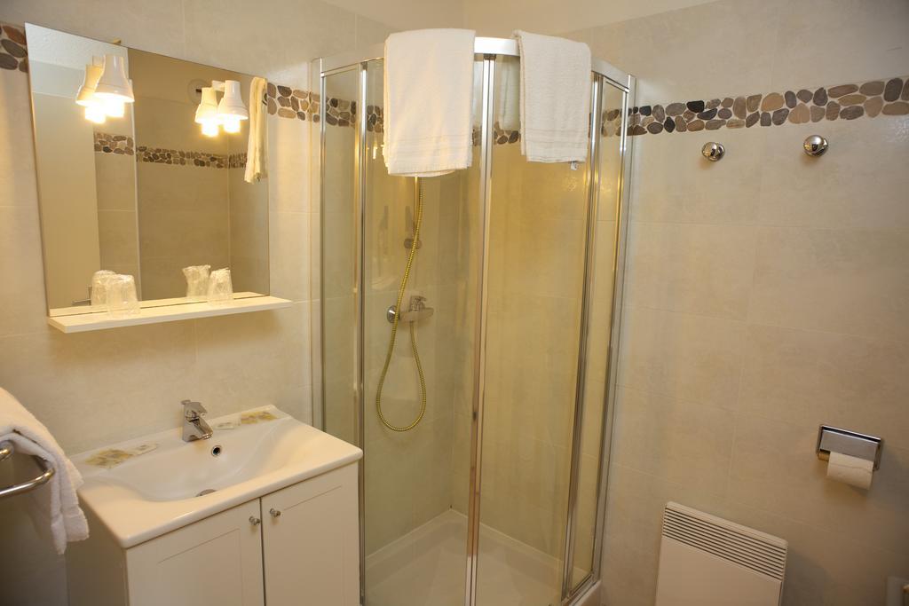 Motel Le Vieux Moulin LʼÎle-Rousse Zewnętrze zdjęcie