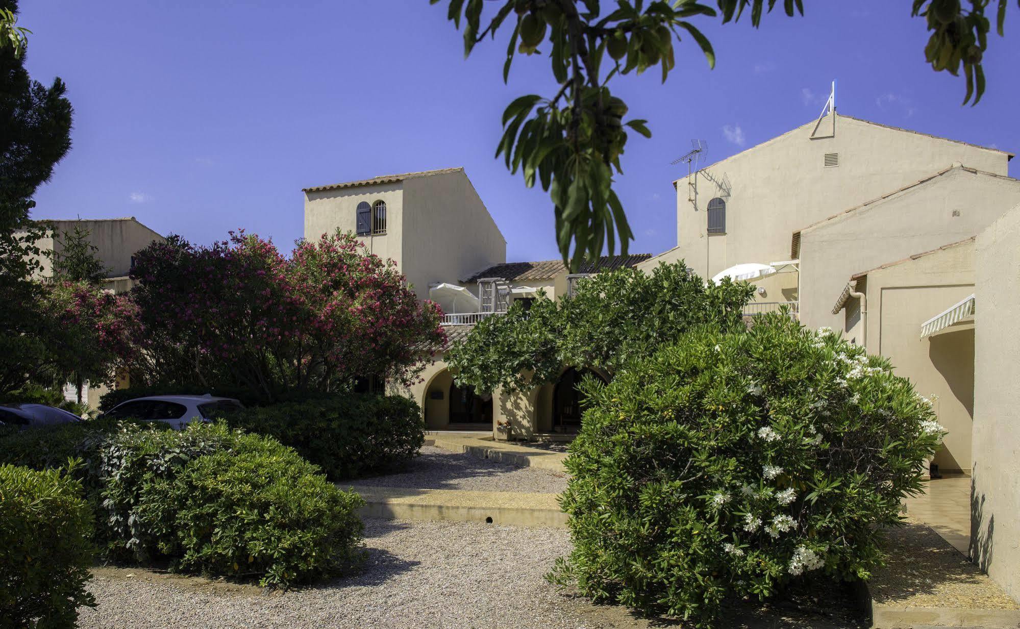 Motel Le Vieux Moulin LʼÎle-Rousse Zewnętrze zdjęcie
