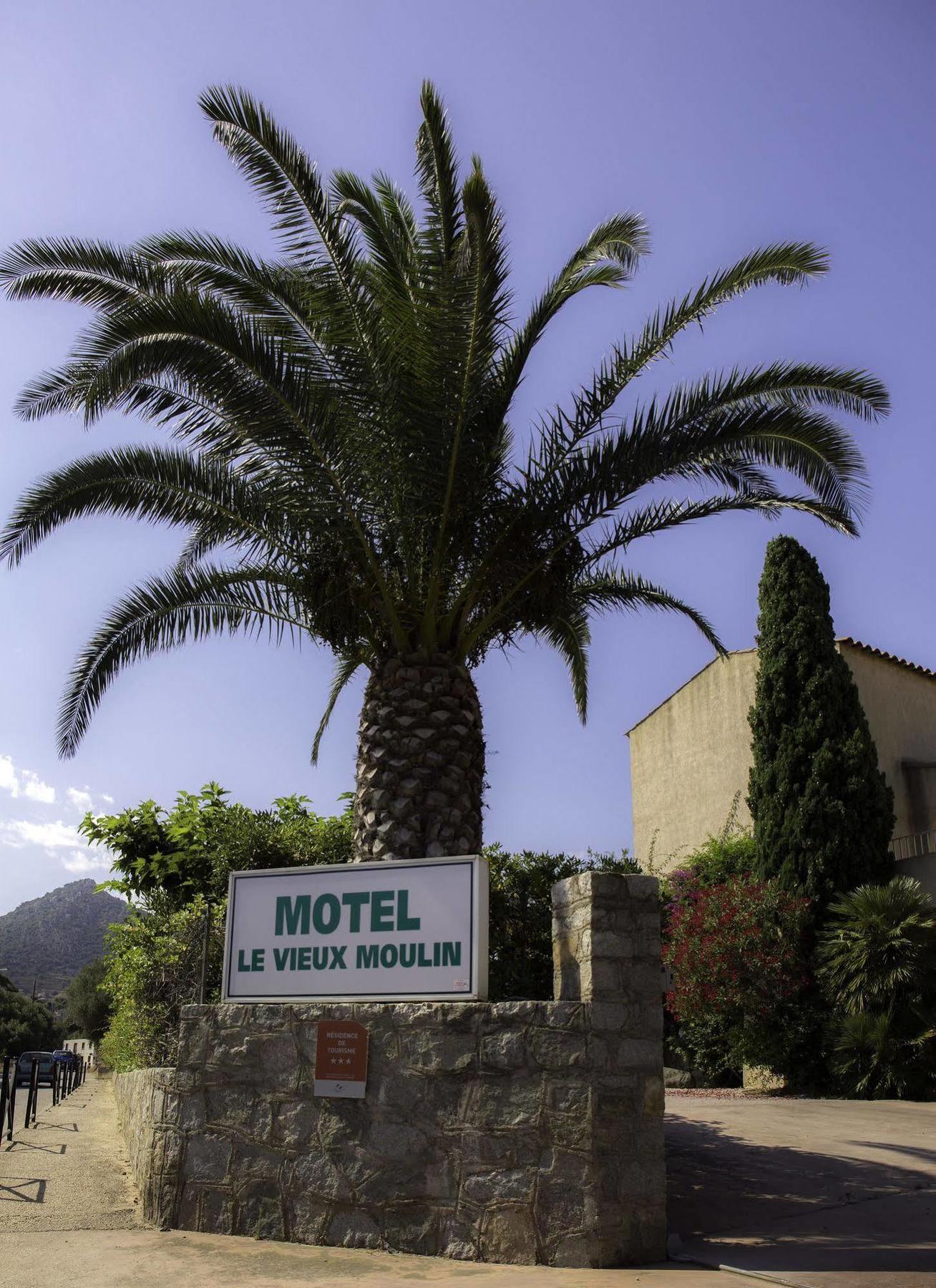 Motel Le Vieux Moulin LʼÎle-Rousse Zewnętrze zdjęcie